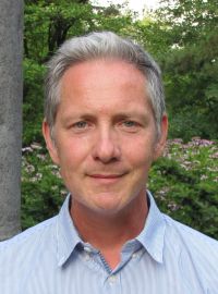 Dr. Oliver Vogt